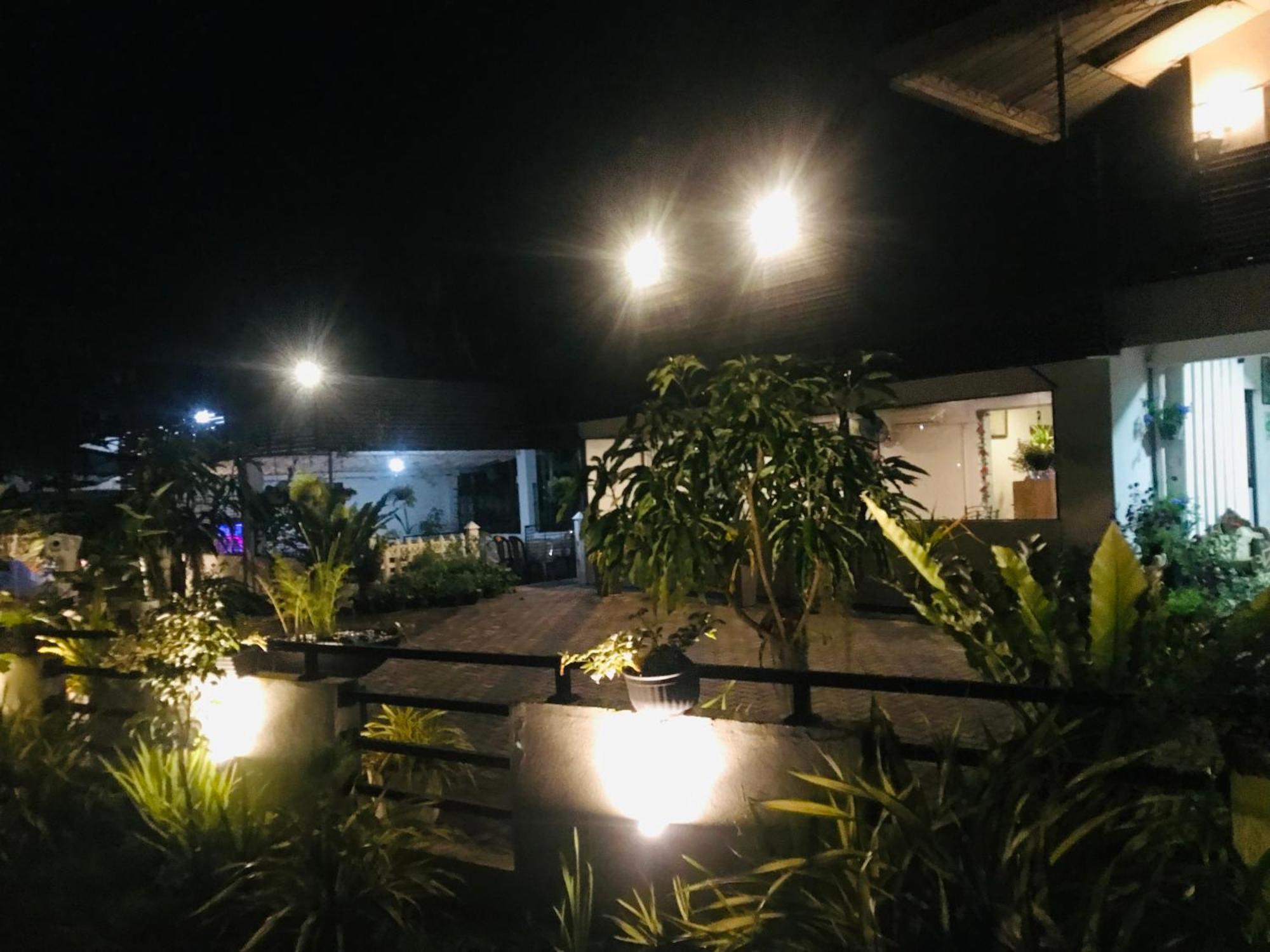 Pinidiya Resort Anuradhapura Zewnętrze zdjęcie