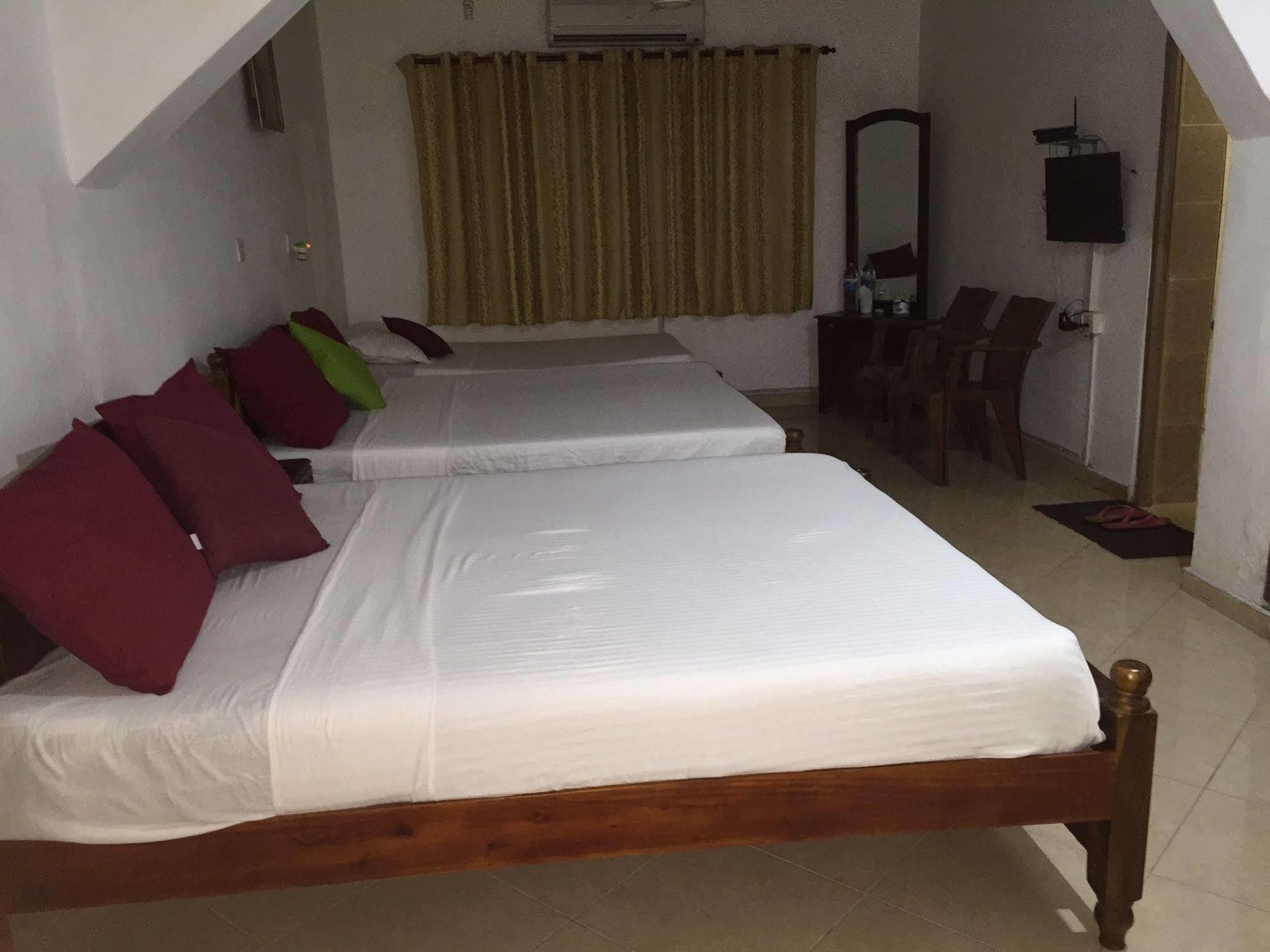 Pinidiya Resort Anuradhapura Zewnętrze zdjęcie