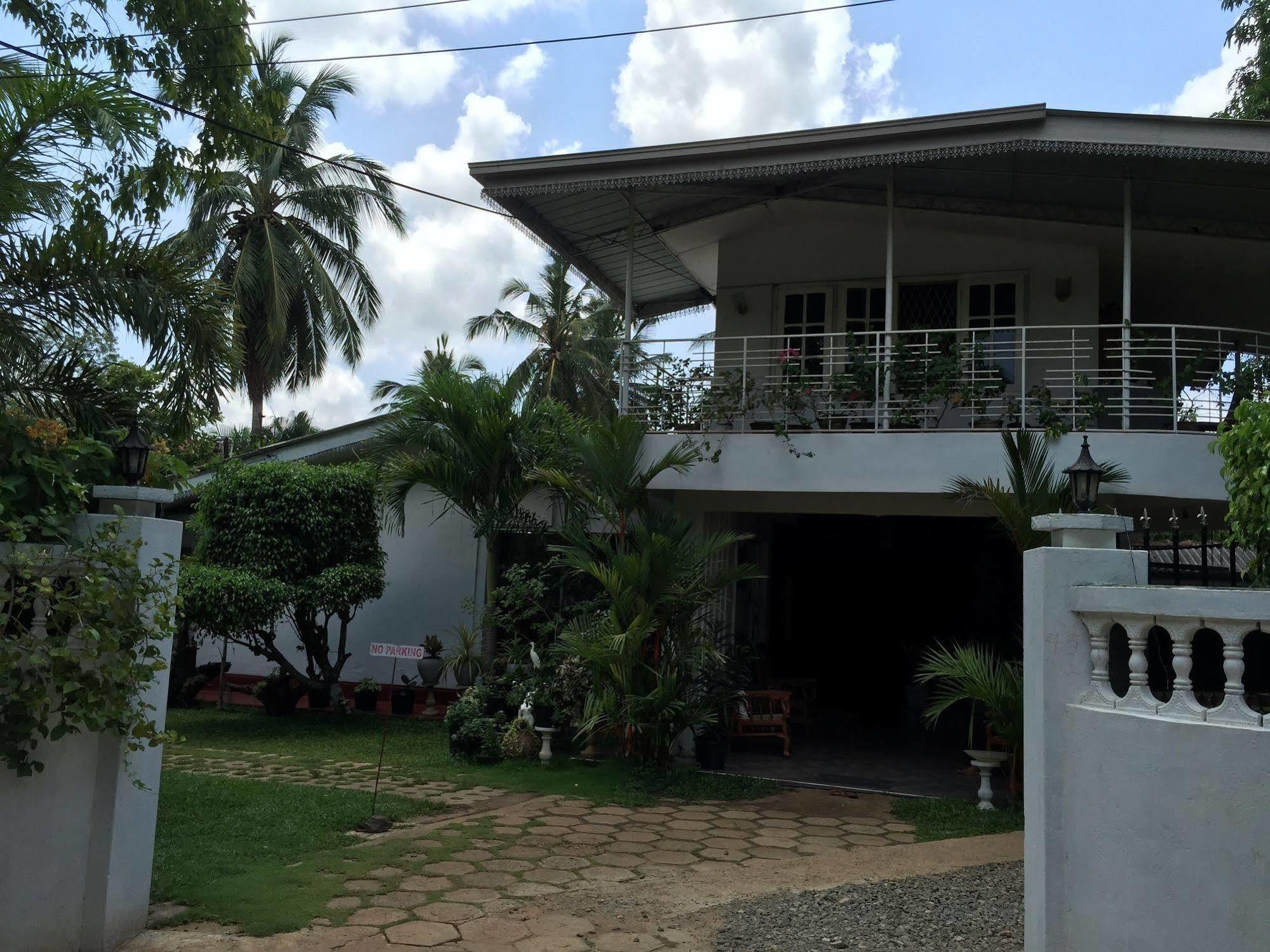 Pinidiya Resort Anuradhapura Zewnętrze zdjęcie